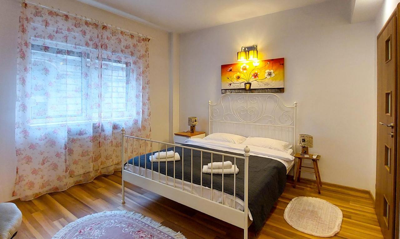 Апартаменти Fancy 1Bd Family Friendly In Historical Centre Бухарест Екстер'єр фото